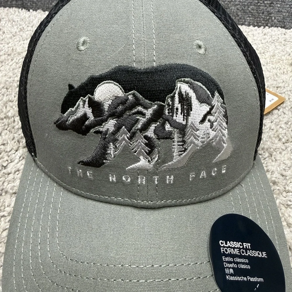 The North Face SnapBack hat cap bear‎ mountain trees gray/black adjustable